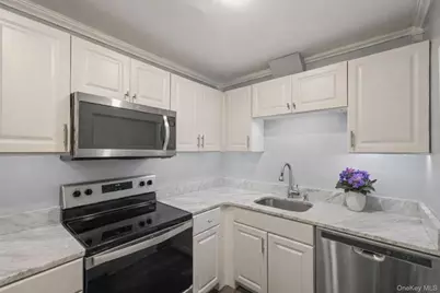 16 Carnaby Street #A, Wappingers Falls, NY 12589 - Photo 2