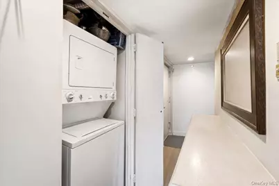 540 Ellsworth Avenue #D2, Bronx, NY 10465 - Photo 6