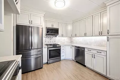 540 Ellsworth Avenue #D2, Bronx, NY 10465 - Photo 12