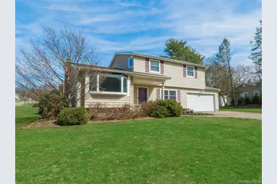 1 Deusenberg Drive, East Norwich, NY 11732 - Photo 32