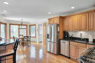 44 McCulloch Dr, Dix Hills, NY 11746 - Photo 26