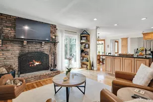 44 McCulloch Dr, Dix Hills, NY 11746 - Photo 20