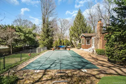 44 McCulloch Drive, Dix Hills, NY 11746 - Photo 50