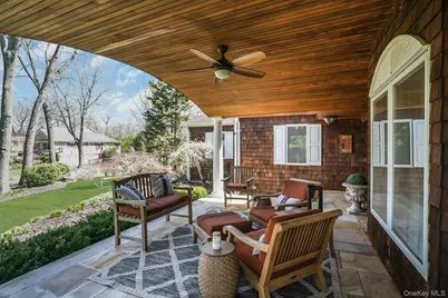 44 McCulloch Drive, Dix Hills, NY 11746 - Photo 6