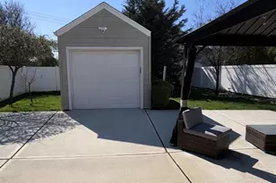 56 Beverly Rd, Merrick, NY 11566 - Photo 10