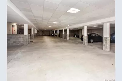 400 Carney Street #607, Glen Cove, NY 11542 - Photo 20