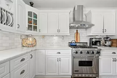 25 Lighthouse Road, Southold, NY 11971 - Photo 14