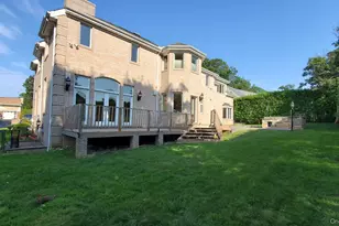 14 Potters Ln, New Rochelle, NY 10805 - Photo 14