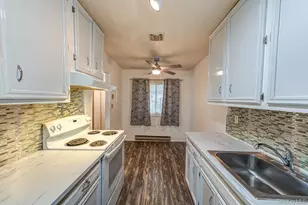 209 Cabot Ct S, Saint James, NY 11780 - Photo 10