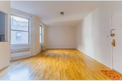 15 E 10th Street #4A, New York, NY 10003 - Photo 6