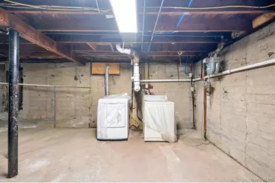 167 Westwood Drive, Brentwood, NY 11717 - Photo 18