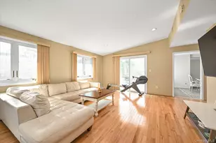 5 Fieldstone Ln, Great Neck, NY 11020 - Photo 10