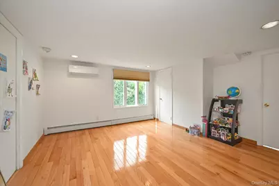 5 Fieldstone Lane, Great Neck, NY 11020 - Photo 18