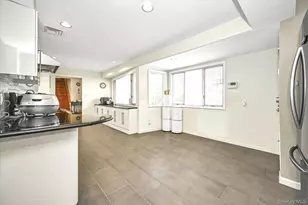 5 Fieldstone Ln, Great Neck, NY 11020 - Photo 8