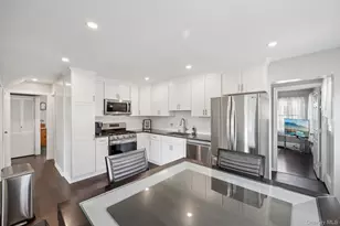 1326 4th St, West Babylon, NY 11704 - Photo 10