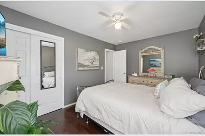 1326 4th Street, West Babylon, NY 11704 - Photo 18