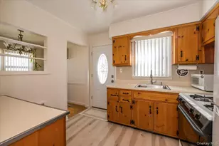 451 Nassau Blvd, Williston Park, NY 11596 - Photo 8