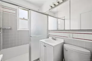 1 Edwards St, Roslyn Heights, NY 11577 - Photo 10