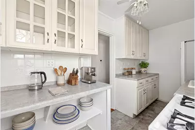 1 Edwards Street #3C, Roslyn Heights, NY 11577 - Photo 8