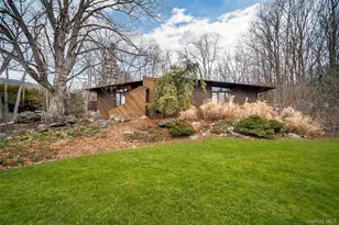 24 Spook Rock Rd, Suffern, NY 10901 - Photo 2