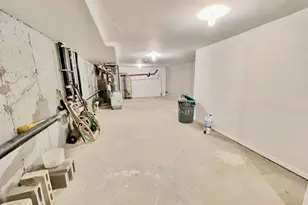 20-11 College Point Blvd, College Point, NY 11356 - Photo 10