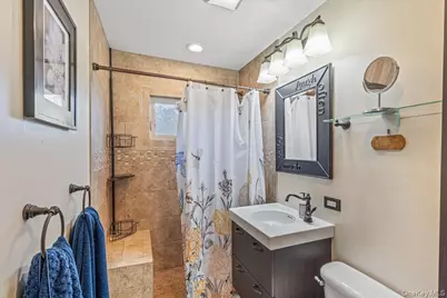 236 Duckpond Drive S, Wantagh, NY 11793 - Photo 18