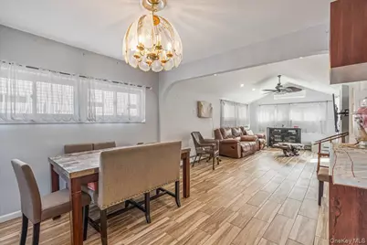 236 Duckpond Drive S, Wantagh, NY 11793 - Photo 4