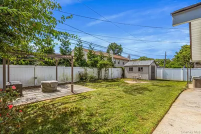 236 Duckpond Drive S, Wantagh, NY 11793 - Photo 26