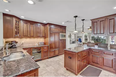 3014 Davis Place, Oceanside, NY 11572 - Photo 10