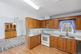 638 Fresh Pond Ave, Calverton, NY 11933 - Photo 14