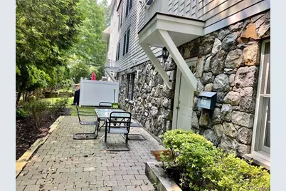 29 Carpenter Avenue #B6, Mount Kisco, NY 10549 - Photo 2