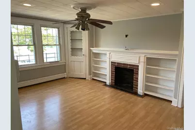 51 Centershore Road #Upper, Centerport, NY 11721 - Photo 10