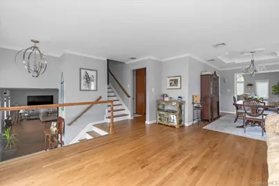 340 Woodbridge Lane, Jericho, NY 11753 - Photo 2