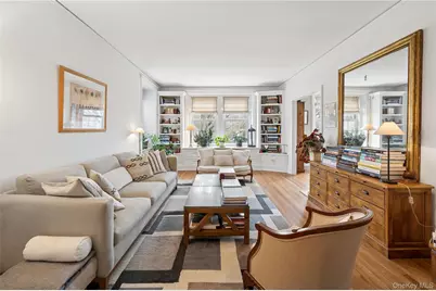 9 Tanglewylde Avenue #4B, Bronxville, NY 10708 - Photo 1