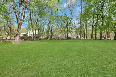 44 N Southgate Drive, Spring Valley, NY 10977 - Photo 4