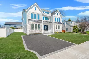 31 Libby Ave, Hicksville, NY 11801 - Photo 2