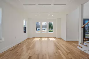 31 Libby Ave, Hicksville, NY 11801 - Photo 14