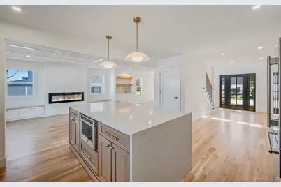 31 Libby Avenue, Hicksville, NY 11801 - Photo 22