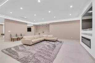 38 Cow Neck Rd, Sands Point, NY 11050 - Photo 38