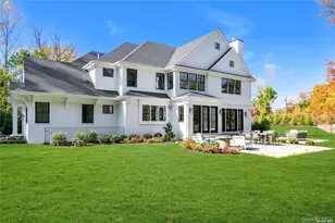 38 Cow Neck Rd, Sands Point, NY 11050 - Photo 44