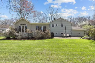 2378 Pine Grove Court, Yorktown Heights, NY 10598 - Photo 2