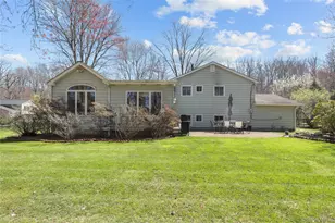 2378 Pine Grove Ct, Yorktown Heights, NY 10598 - Photo 2