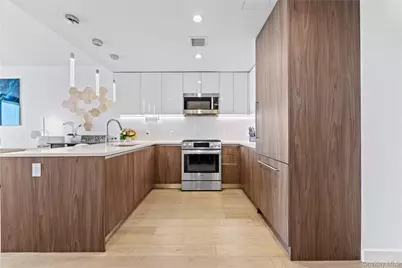 13101 40th Road #Penthouse 3T, Flushing, NY 11354 - Photo 2