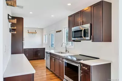 3685 Prairie Path, Bethpage, NY 11714 - Photo 2