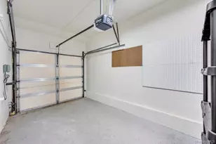 3685 Prairie Path, Bethpage, NY 11714 - Photo 18