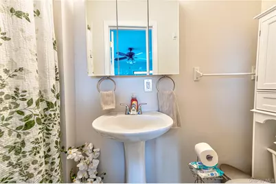 912 Pacific Street, Lindenhurst, NY 11757 - Photo 16