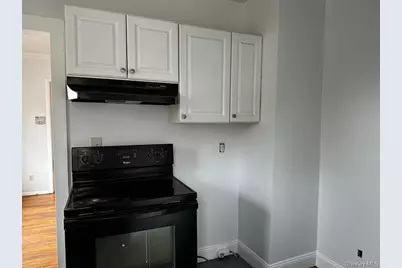 27 Howard Road, Poughkeepsie, NY 12603 - Photo 2