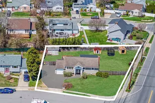 33 Hinton Ave, Babylon, NY 11702 - Photo 6