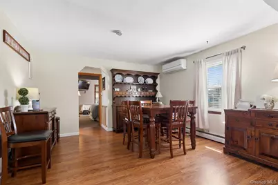 184 Smith Road, Ronkonkoma, NY 11779 - Photo 4