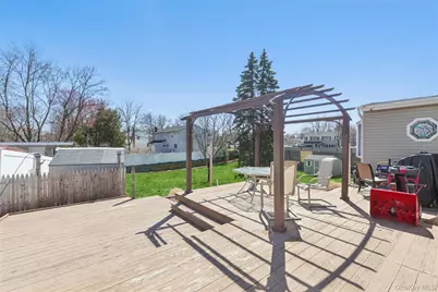 184 Smith Road, Ronkonkoma, NY 11779 - Photo 14